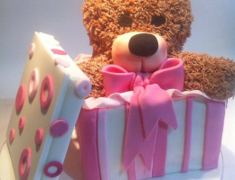 Teddy in a box cake course