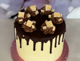 Ganache and Drip cake