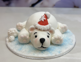 Mini polar bear cake