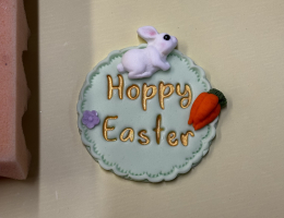 Easter cupcake platter