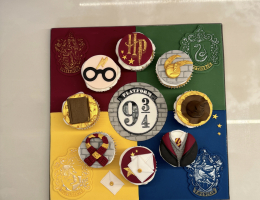 Harry Potter™ Cupcake Platter