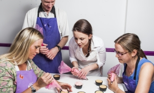 The benefits of attending a cake course by Paul Bradford