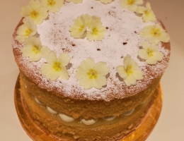 How to make the perfect lemon drizzle cake