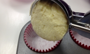 Why do cupcakes peel away from the cases?